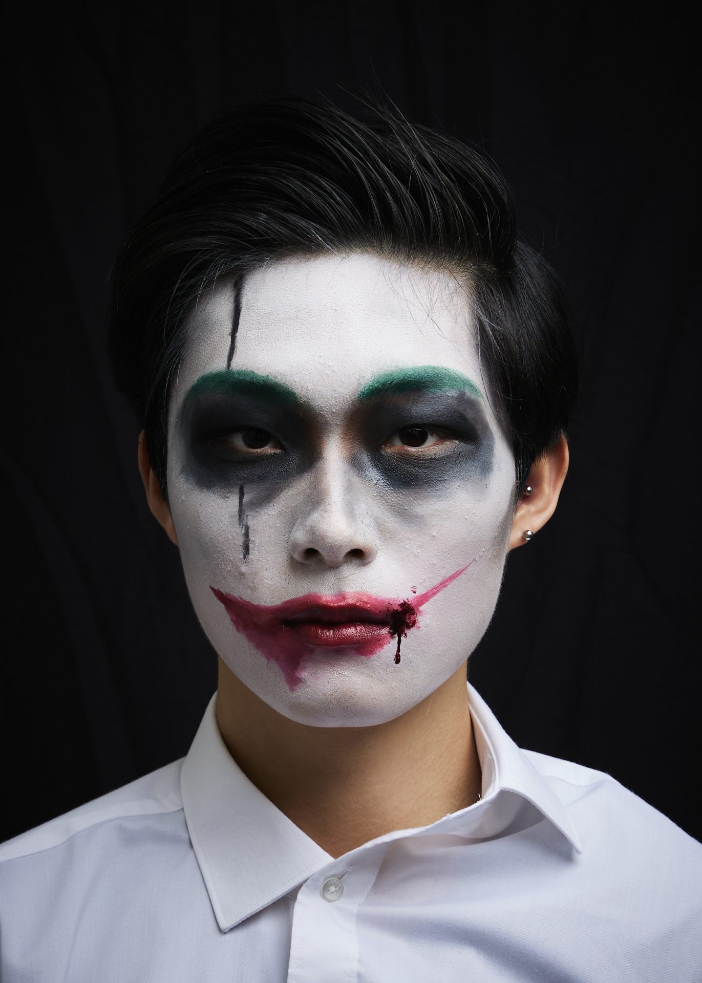 CHARACTER MAKE UP 사진 1