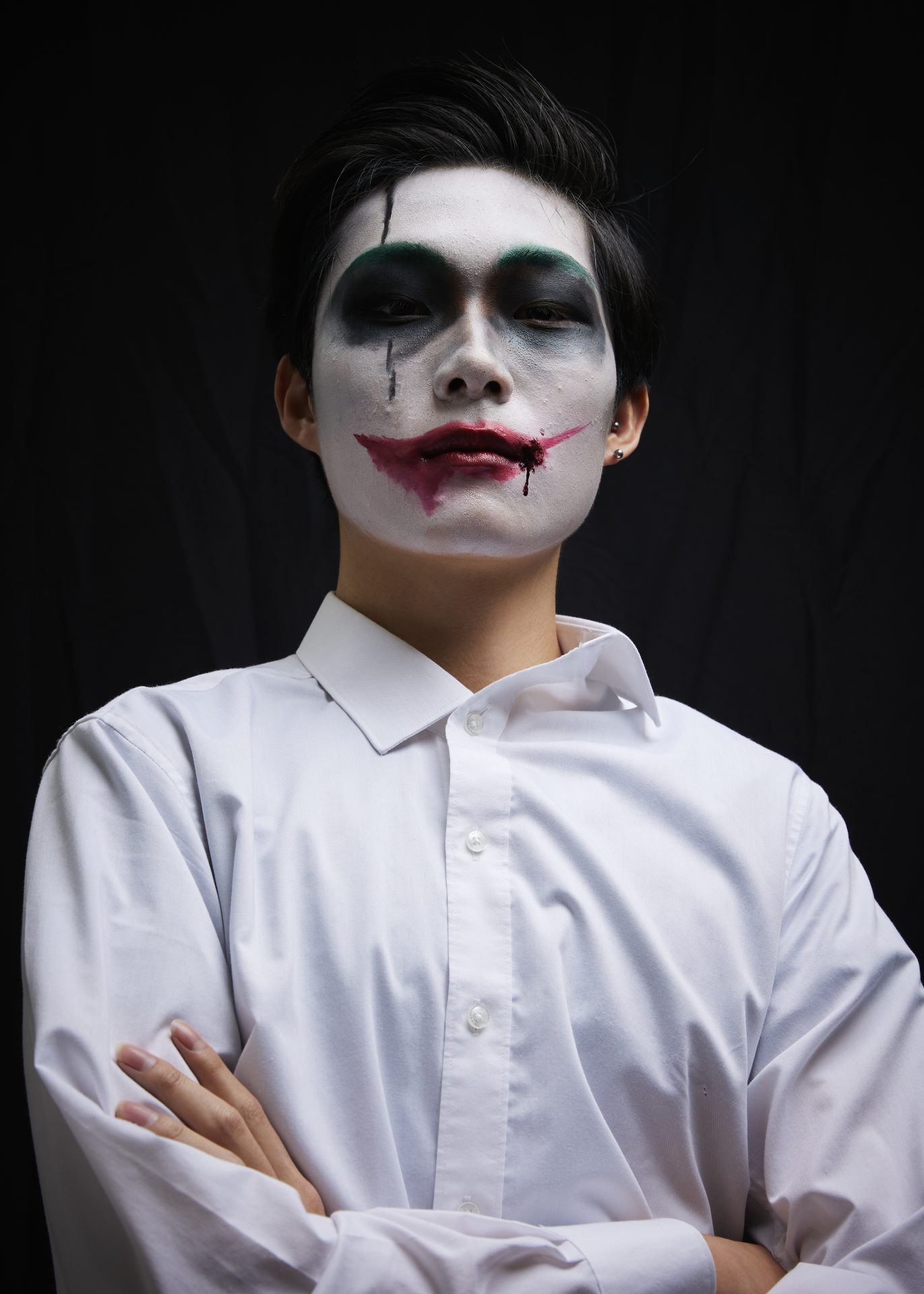 CHARACTER MAKE UP